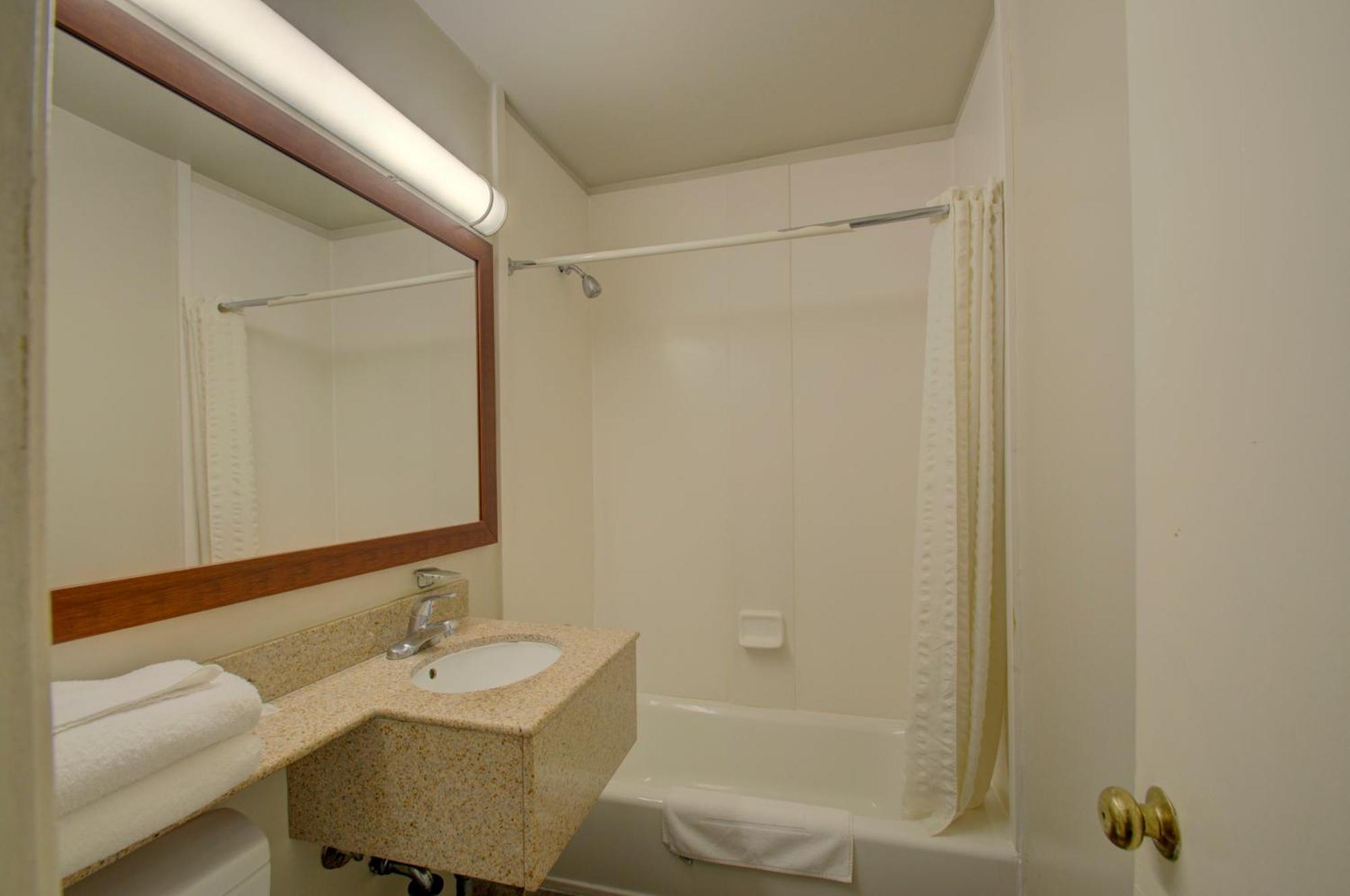 Budget Inn Falls Church Extérieur photo
