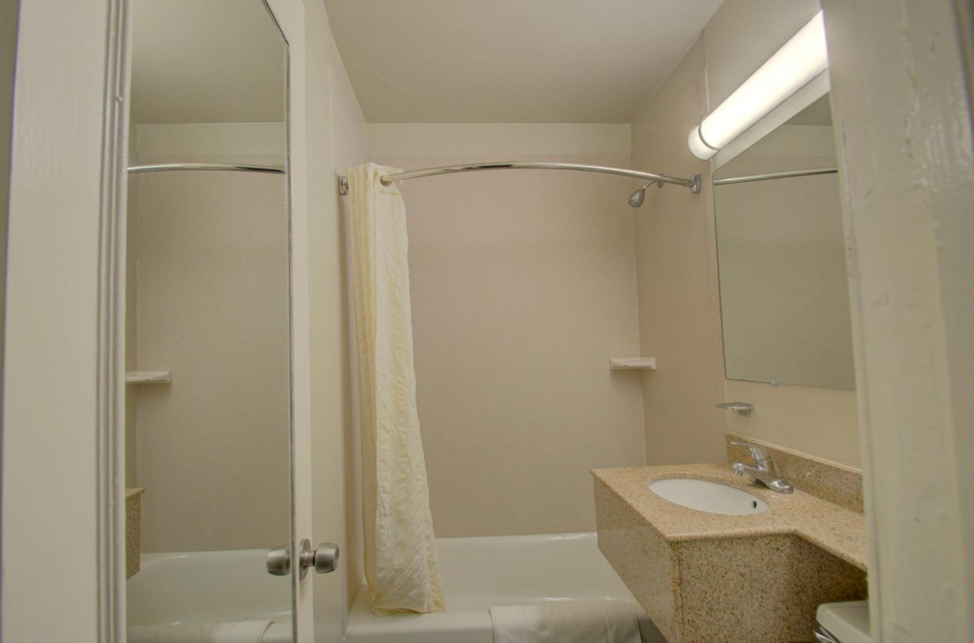 Budget Inn Falls Church Extérieur photo