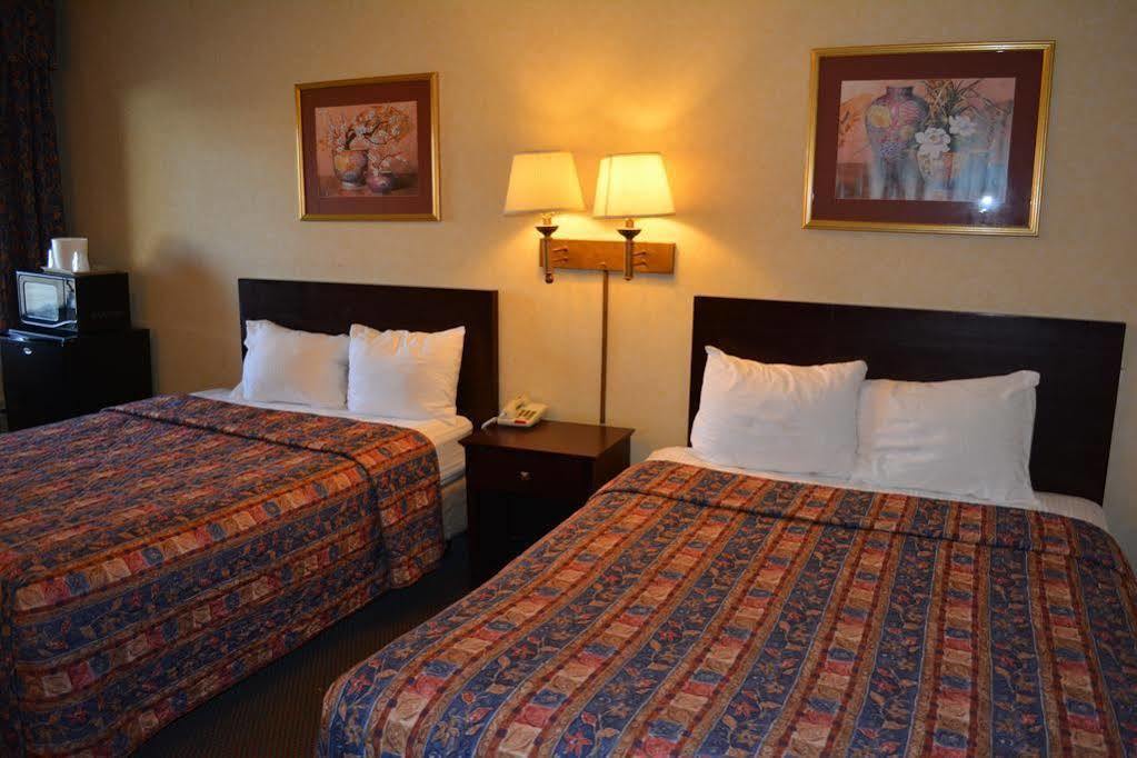 Budget Inn Falls Church Extérieur photo